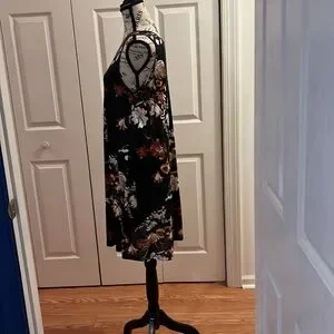 Lascana for Venus Dresses | Floral Print Casual Dress by Lascana for Venus | Color: Black/Purple | Size: M | Amya762'S Closet